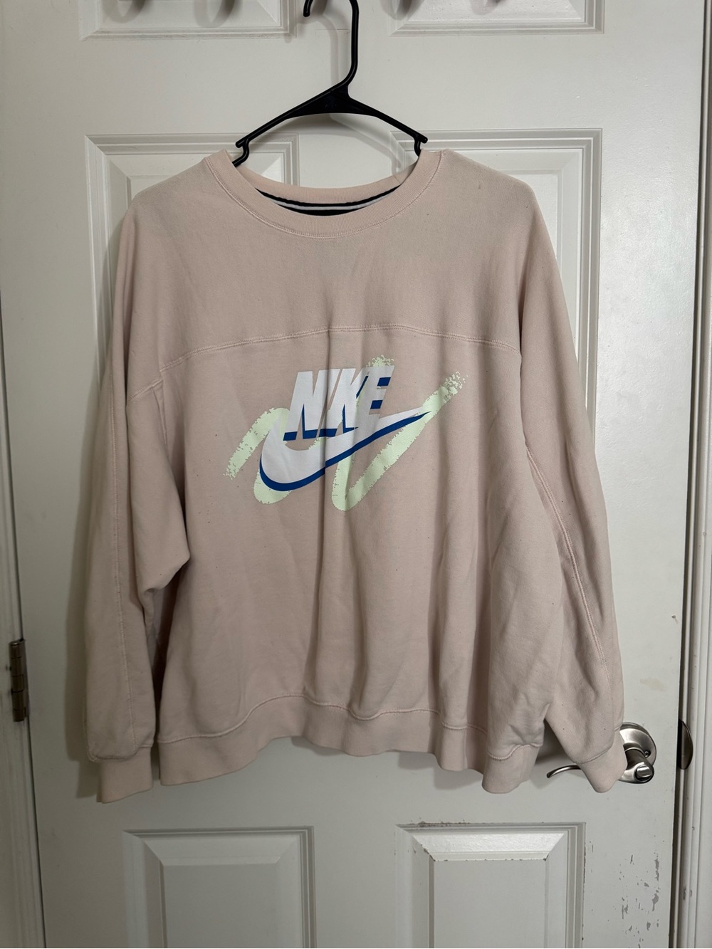 Nike Crewneck Sweatshirt in Pale Pink with Blue Logo